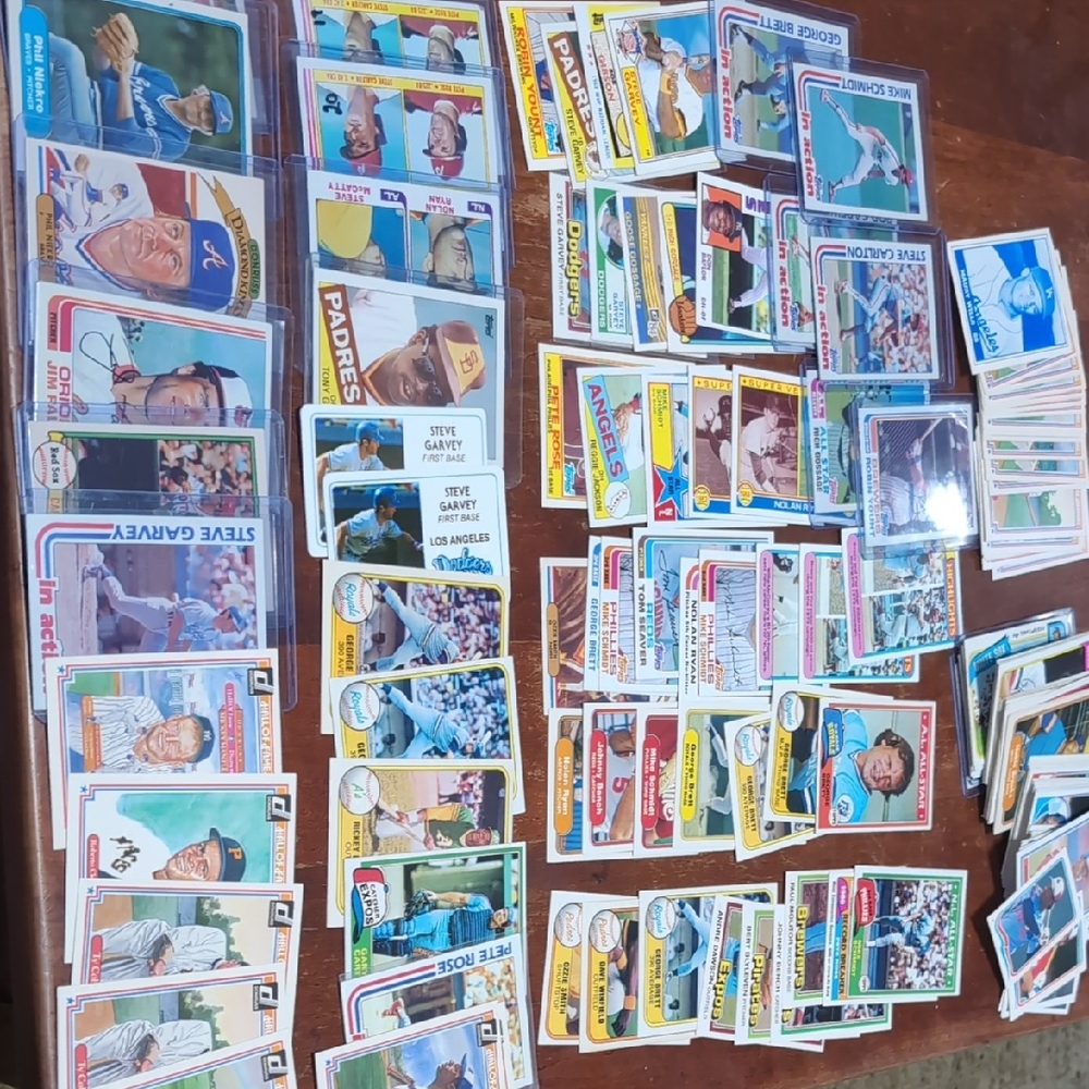 150 Card Lot 1981-1985 Topps Fleer & Donruss Baseball Card Collection Loaded HOF